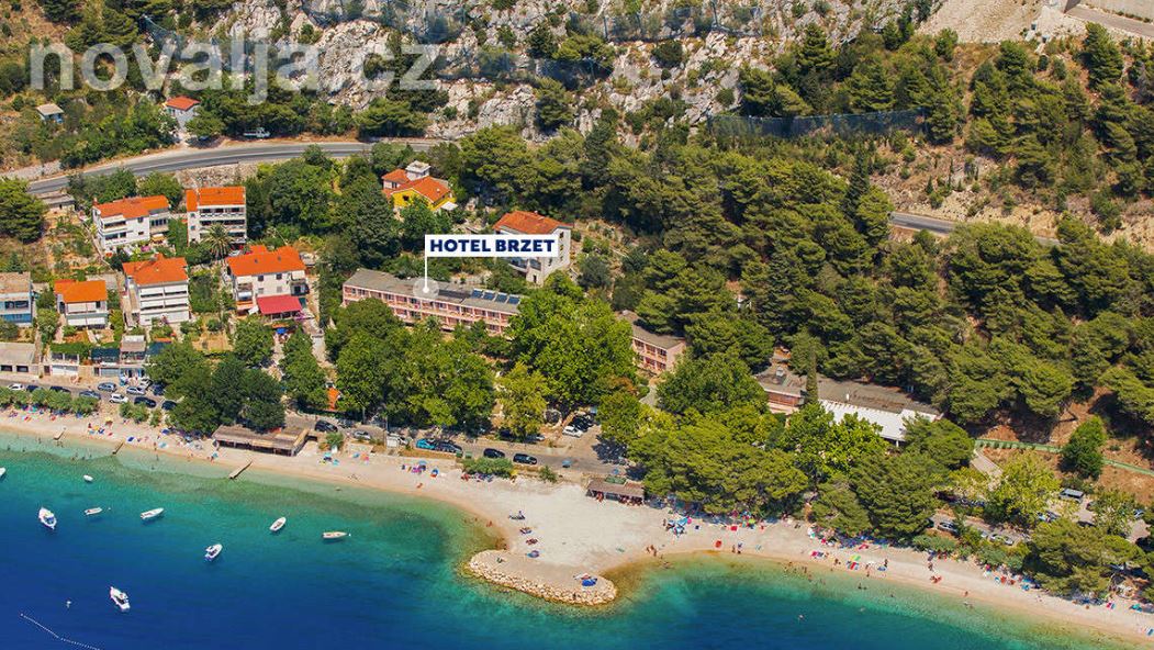 Restaurace s terasou